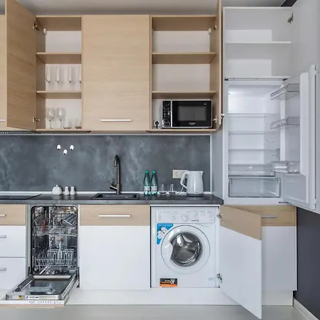 Jakob Prestige Wi-fi And Parking Apartment *